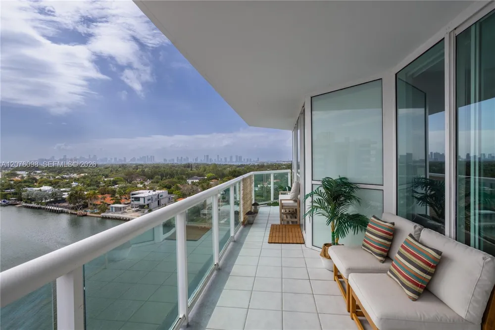3411 Indian Creek Dr #1204 Miami Beach, FL 33140