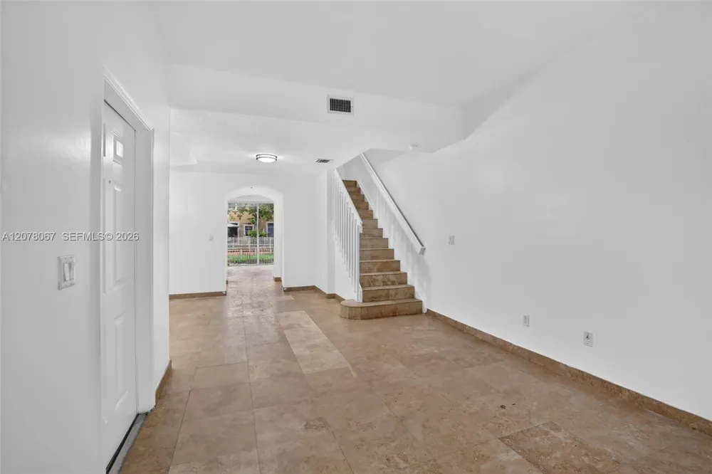 4927 Harbor Isles Dr #205 Dania Beach, FL 33312