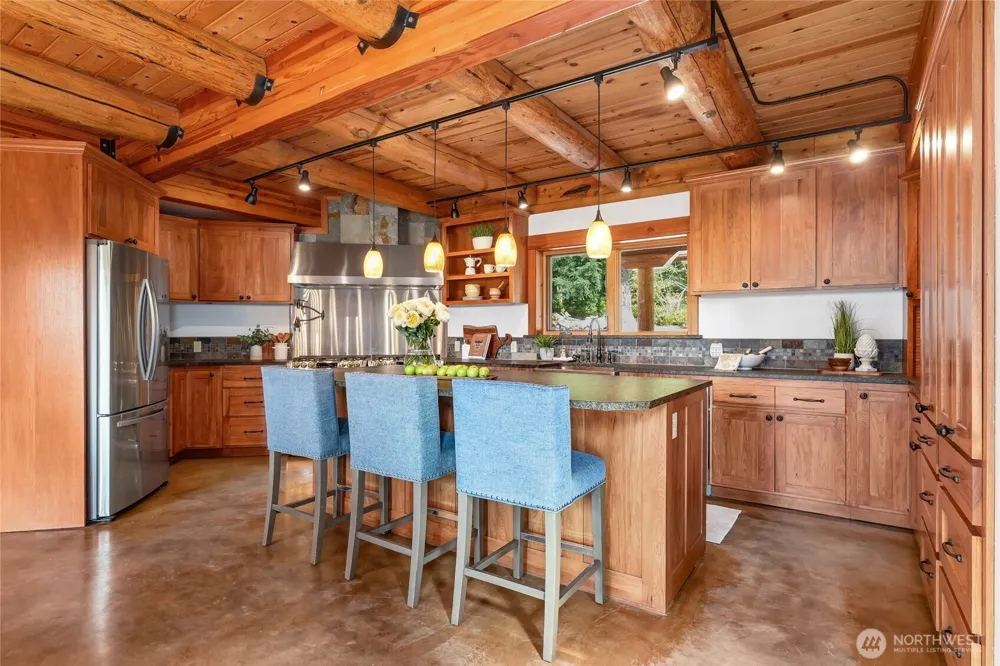 18617 320th Avenue NE Duvall, WA 98019