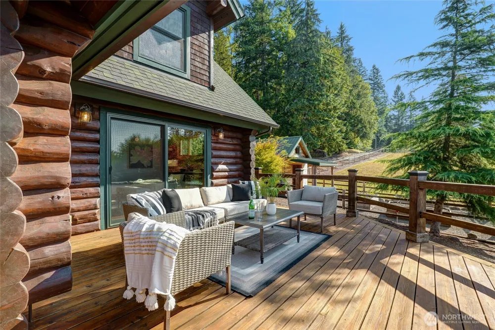 18617 320th Avenue NE Duvall, WA 98019