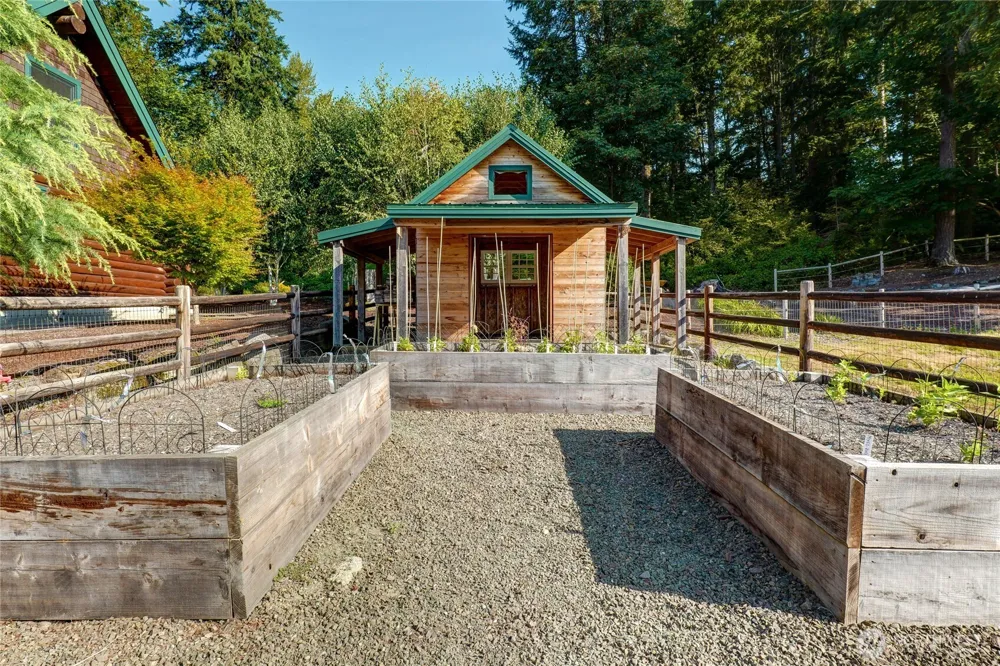 18617 320th Avenue NE Duvall, WA 98019