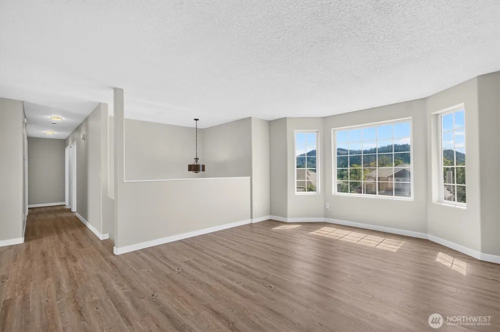 2701 Glen More Street Kelso, WA 98626