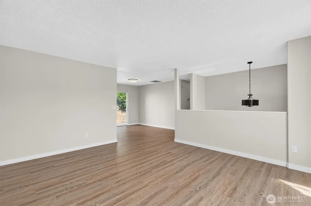 2701 Glen More Street Kelso, WA 98626
