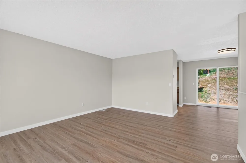 2701 Glen More Street Kelso, WA 98626