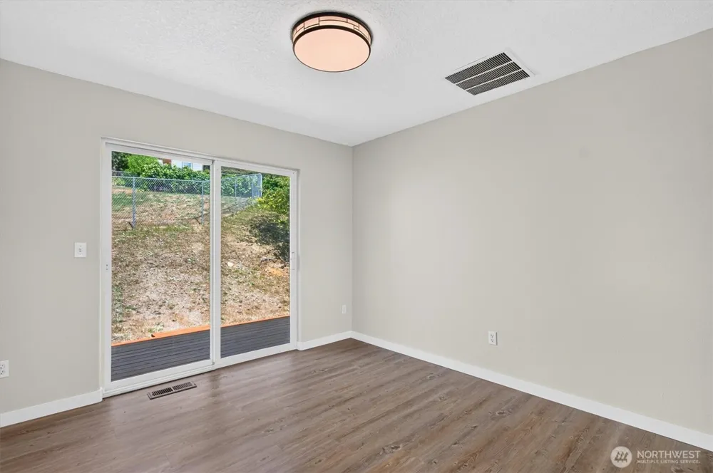 2701 Glen More Street Kelso, WA 98626