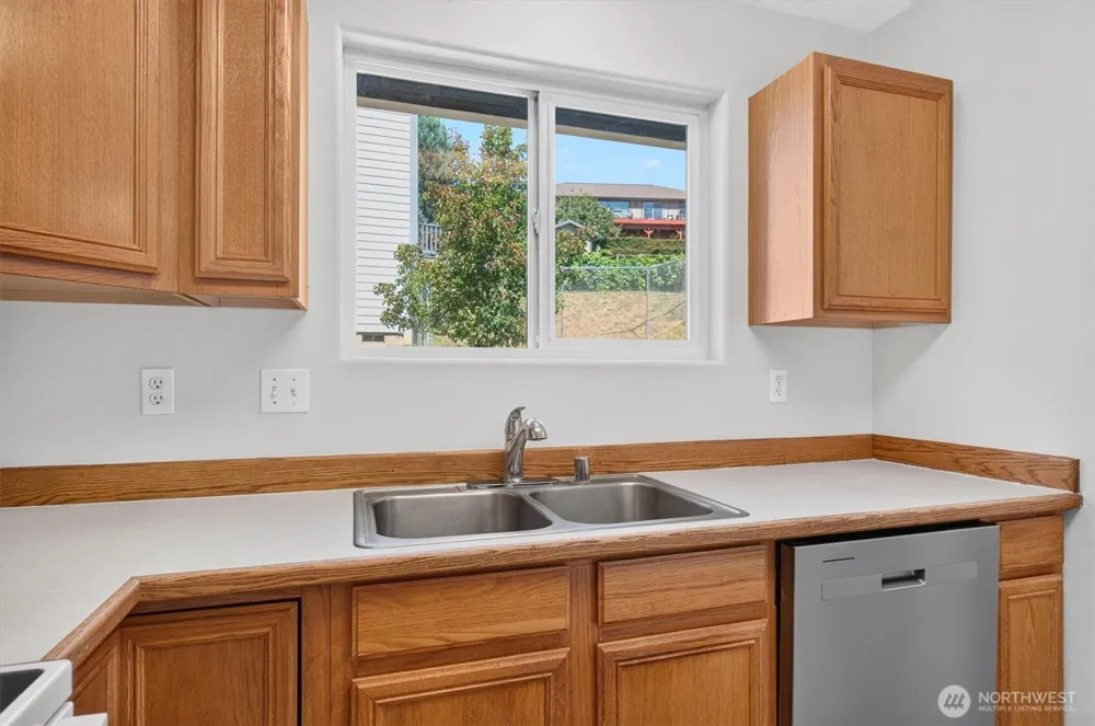 2701 Glen More Street Kelso, WA 98626