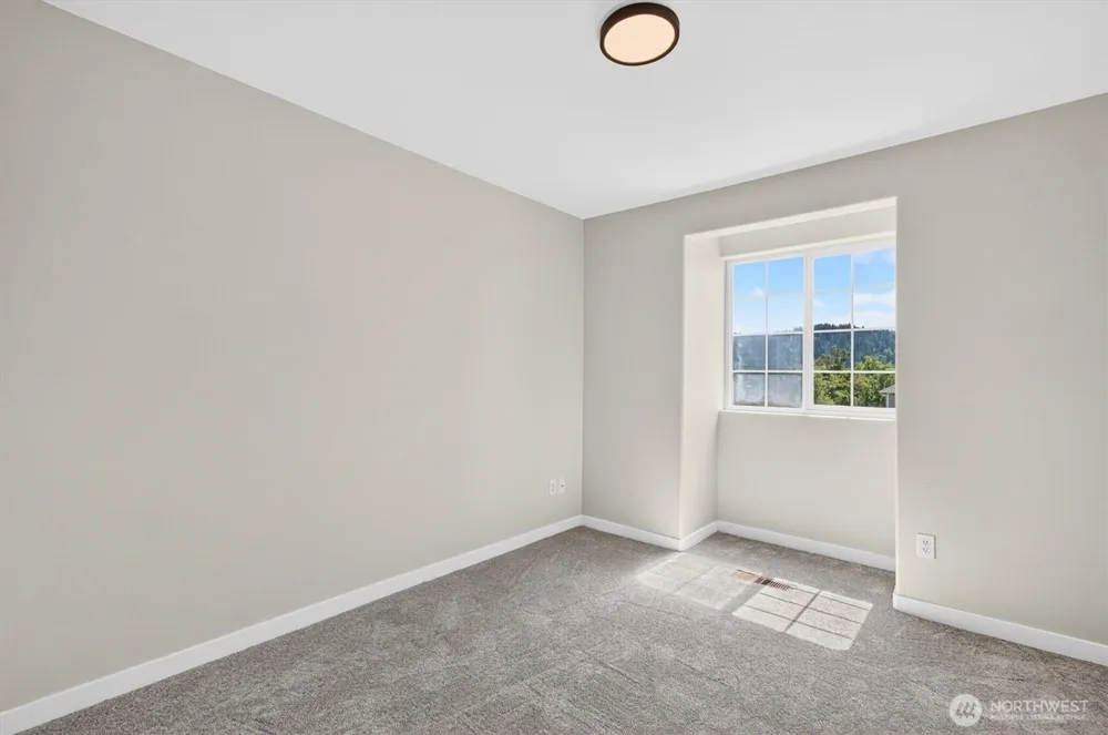 2701 Glen More Street Kelso, WA 98626