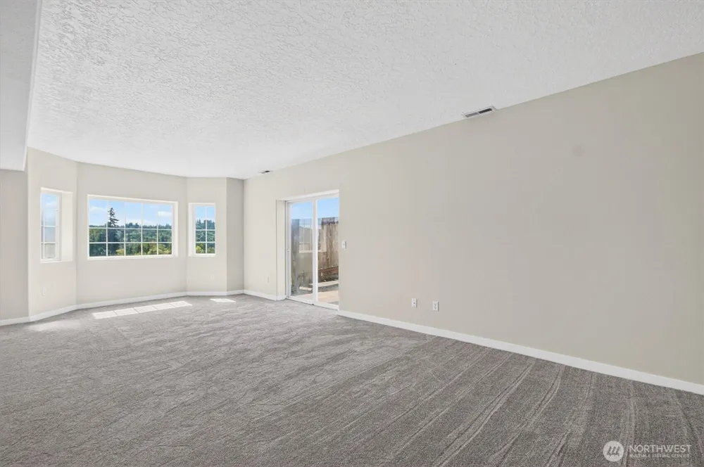 2701 Glen More Street Kelso, WA 98626