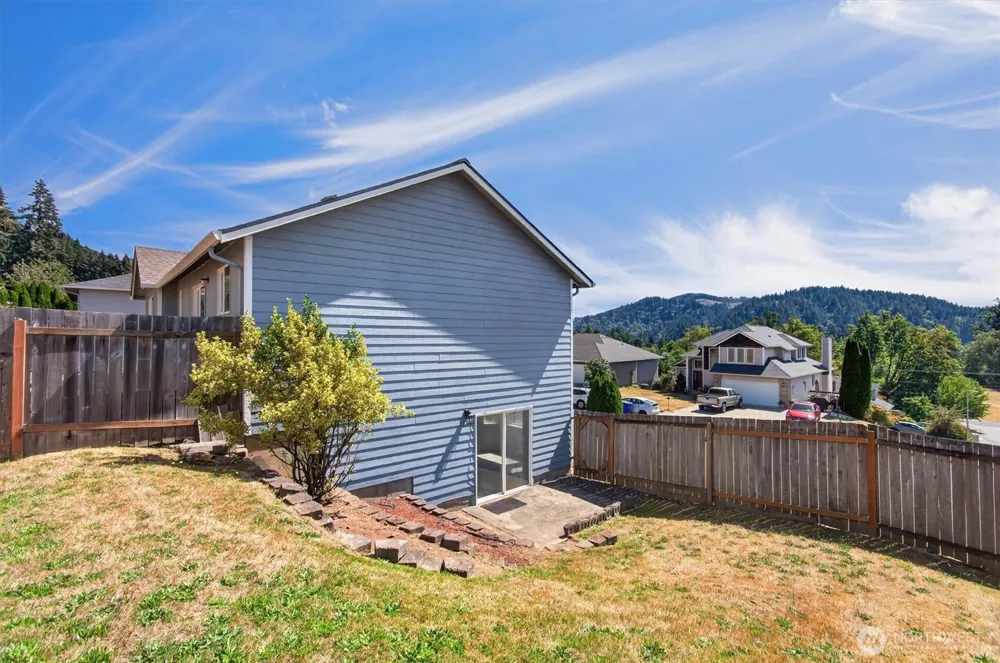 2701 Glen More Street Kelso, WA 98626
