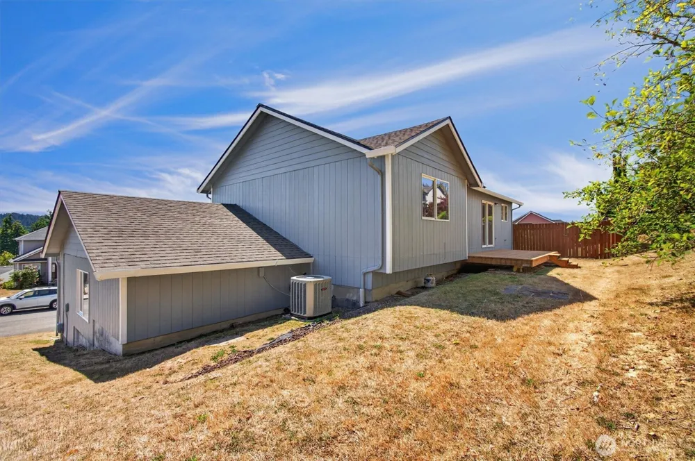 2701 Glen More Street Kelso, WA 98626
