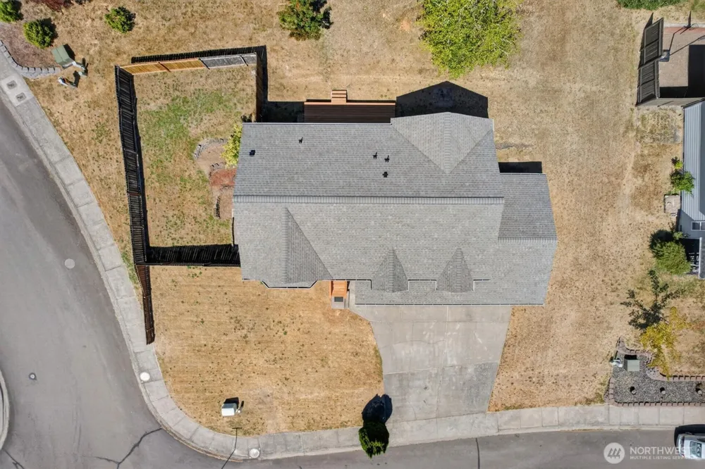 2701 Glen More Street Kelso, WA 98626