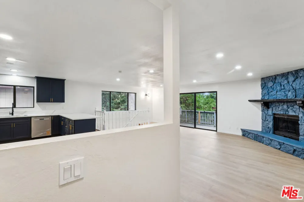 24612 Bernard Drive Crestline, CA 92325