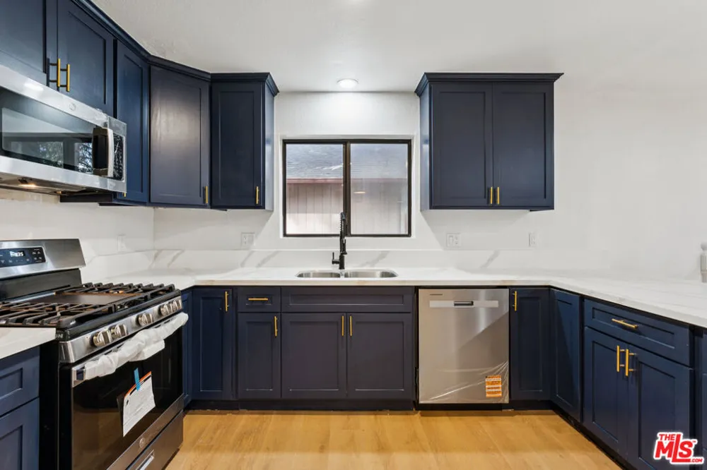 24612 Bernard Drive Crestline, CA 92325