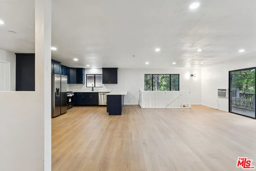24612 Bernard Drive Crestline, CA 92325