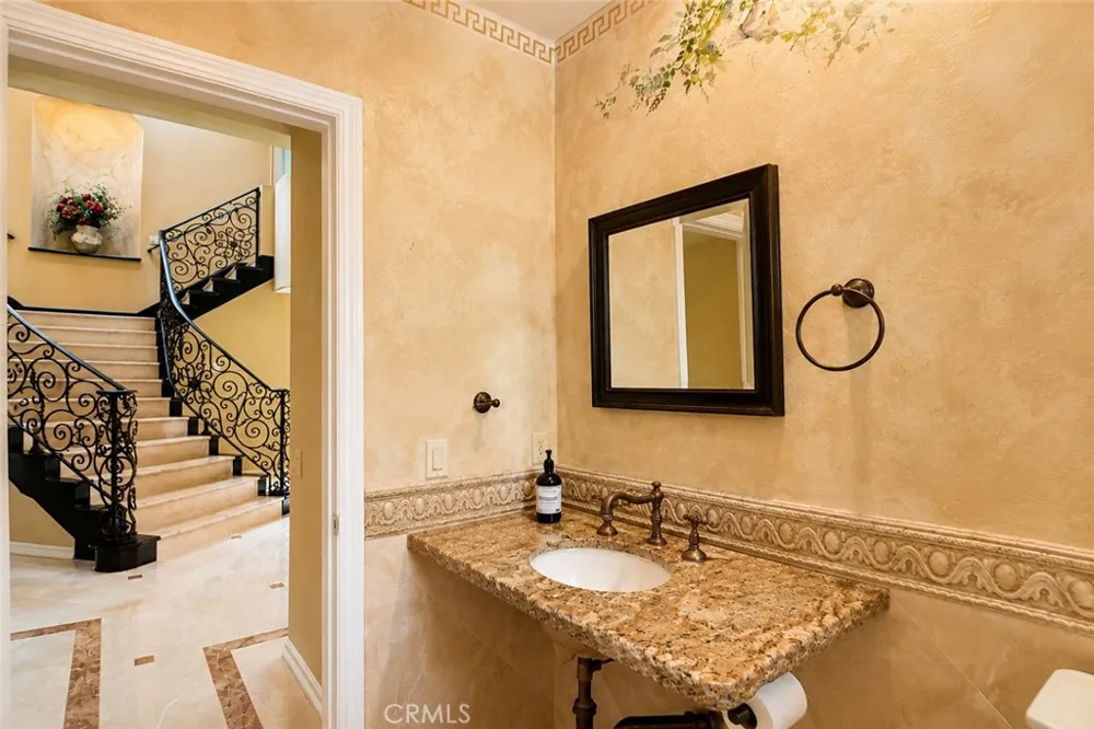 5640 Smokey Mountain Yorba Linda, CA 92887