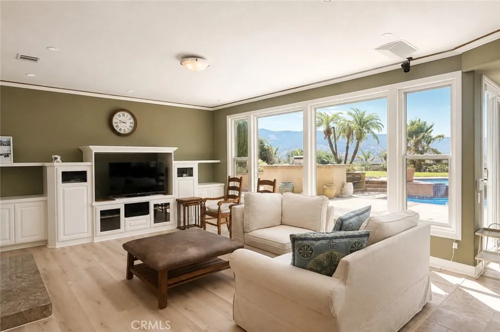 5640 Smokey Mountain Yorba Linda, CA 92887