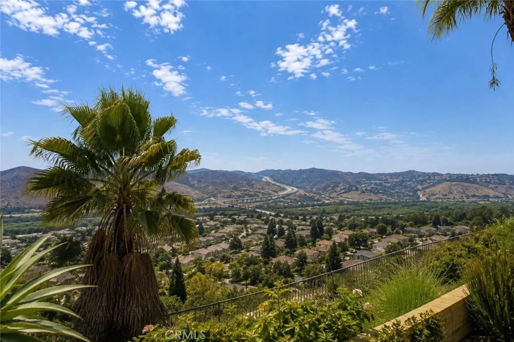 5640 Smokey Mountain Yorba Linda, CA 92887