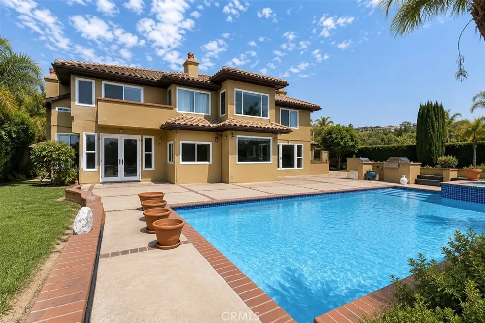 5640 Smokey Mountain Yorba Linda, CA 92887