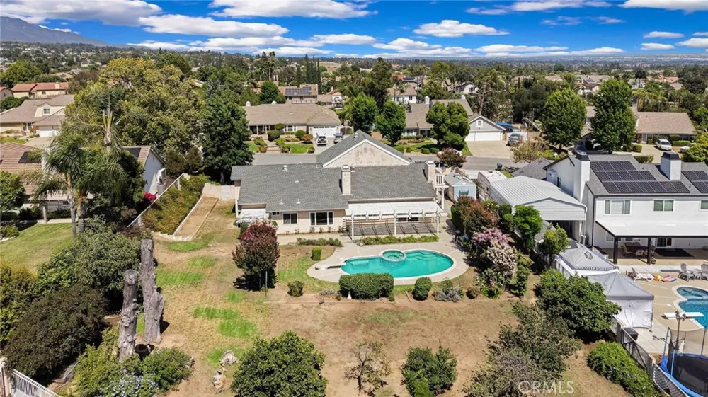 6074 Malachite Avenue Alta Loma, CA 91737