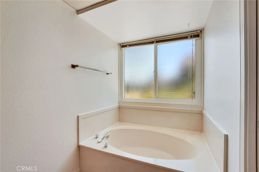 6074 Malachite Avenue Alta Loma, CA 91737