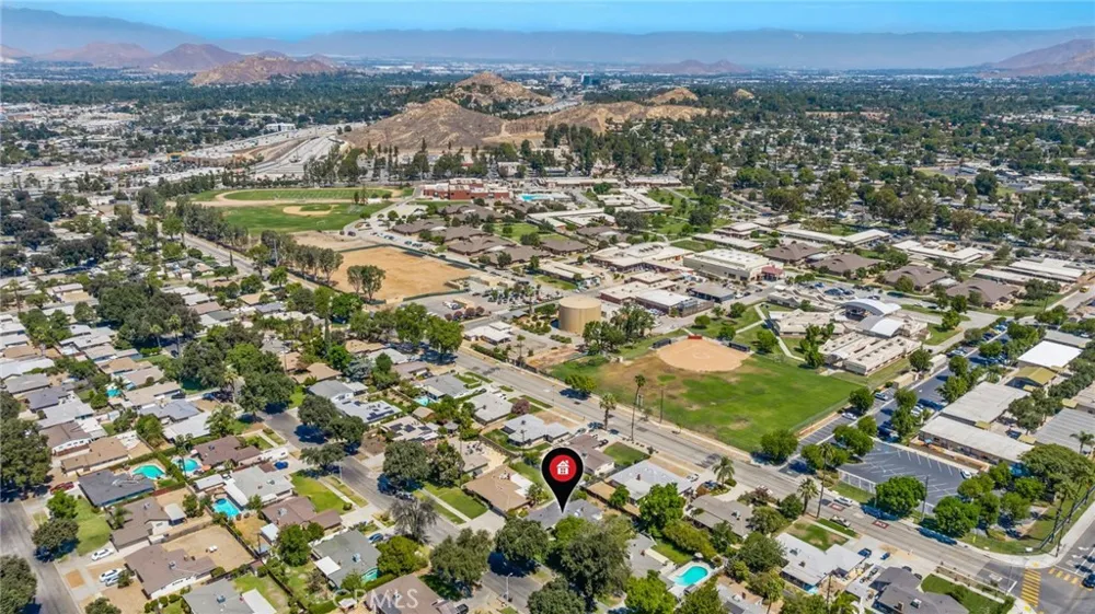2943 Gertrude Riverside, CA 92506