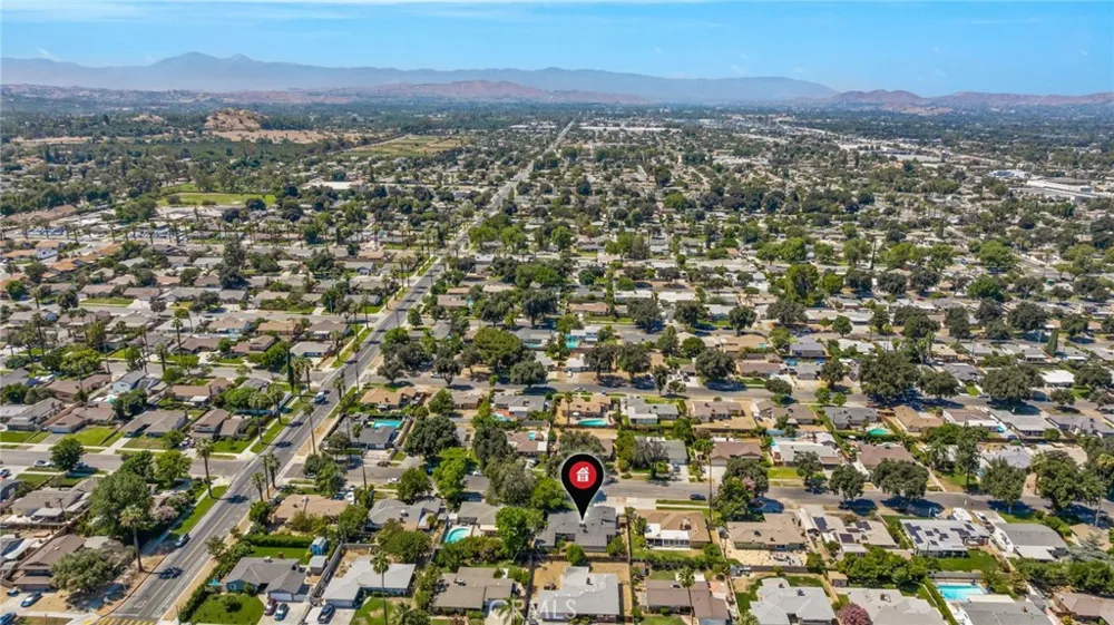 2943 Gertrude Riverside, CA 92506
