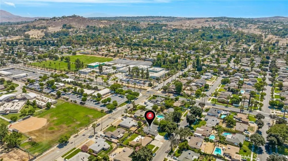 2943 Gertrude Riverside, CA 92506