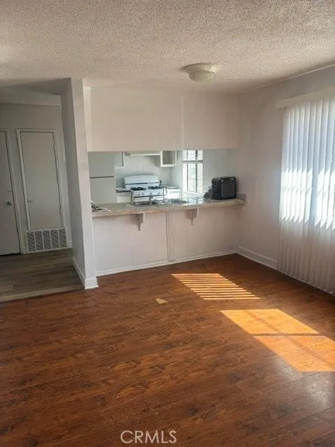 3452 Anderson #E Riverside, CA 92507