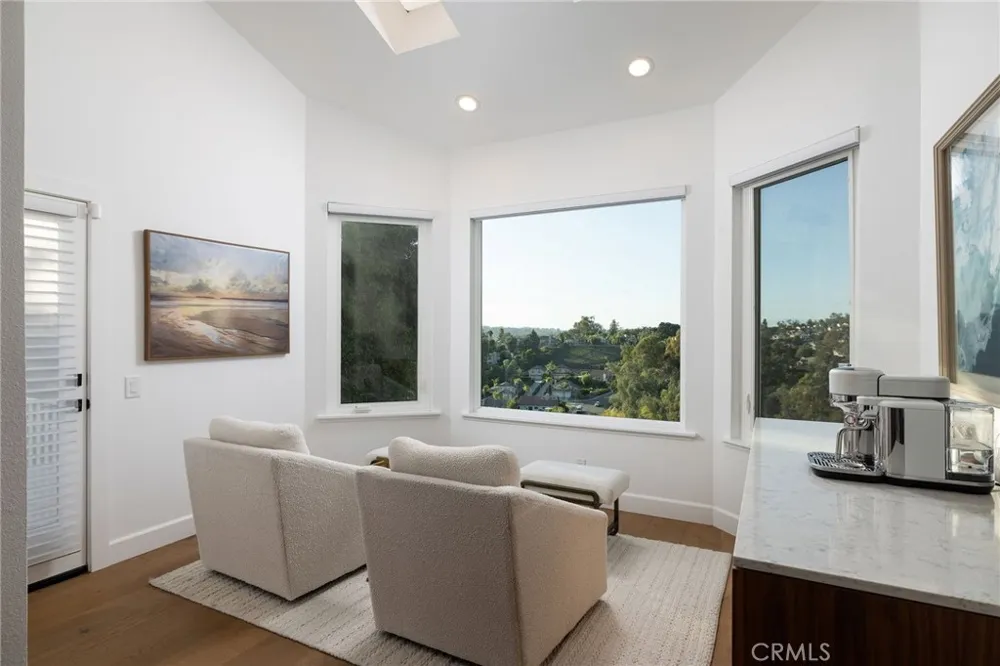 24891 Buckskin Drive Laguna Hills, CA 92653