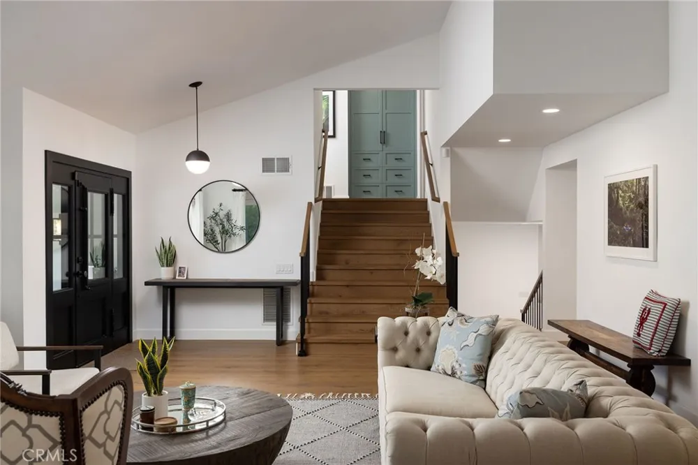 24891 Buckskin Drive Laguna Hills, CA 92653