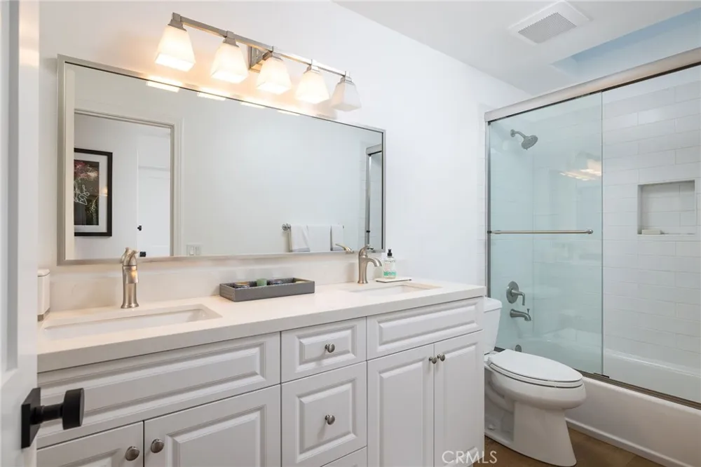 24891 Buckskin Drive Laguna Hills, CA 92653