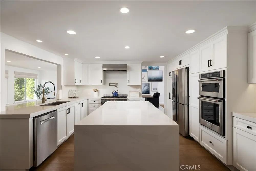 24891 Buckskin Drive Laguna Hills, CA 92653
