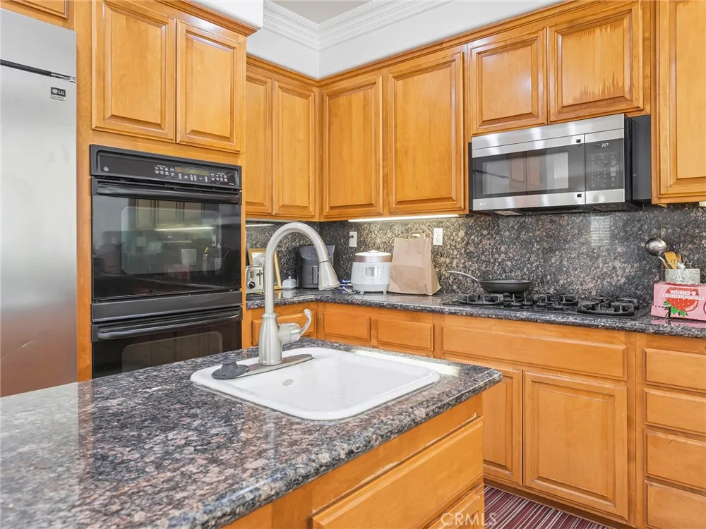 20316 Wynfreed Lane Porter Ranch, CA 91326