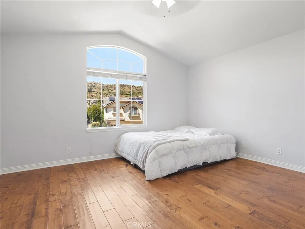 20316 Wynfreed Lane Porter Ranch, CA 91326