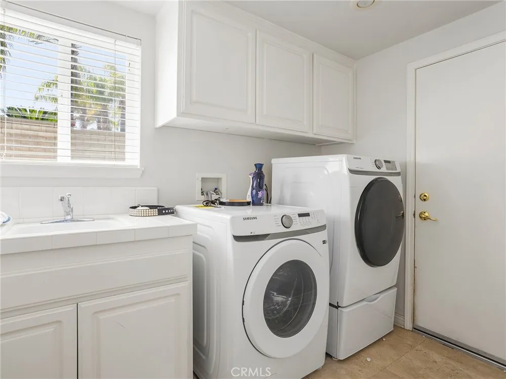 20316 Wynfreed Lane Porter Ranch, CA 91326
