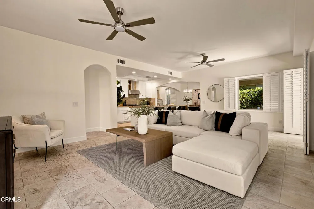 664 S Mansfield Avenue Los Angeles, CA 90036