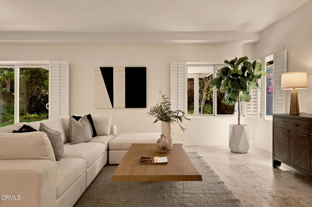 664 S Mansfield Avenue Los Angeles, CA 90036