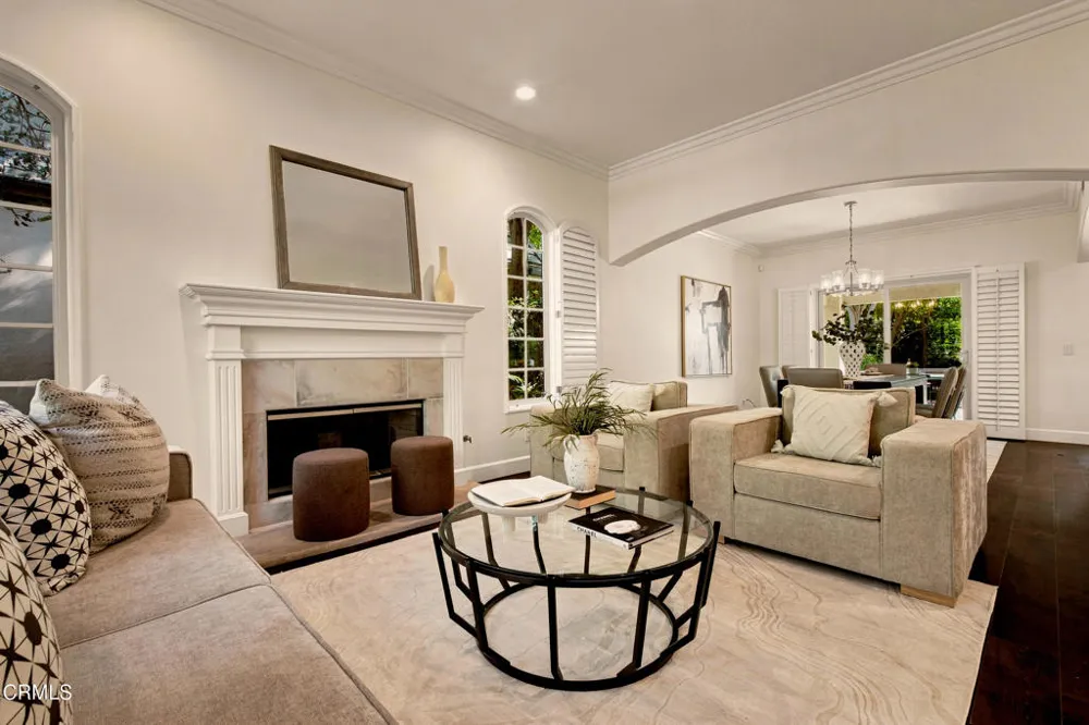 664 S Mansfield Avenue Los Angeles, CA 90036