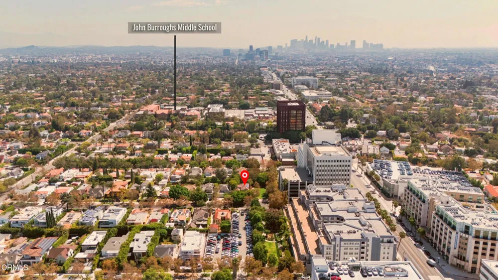 664 S Mansfield Avenue Los Angeles, CA 90036