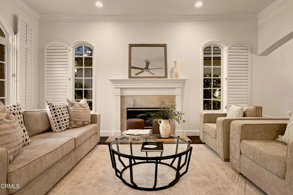 664 S Mansfield Avenue Los Angeles, CA 90036