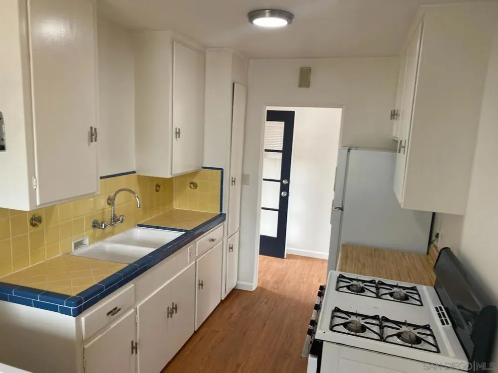 3740 6th Ave. San Diego, CA 92103