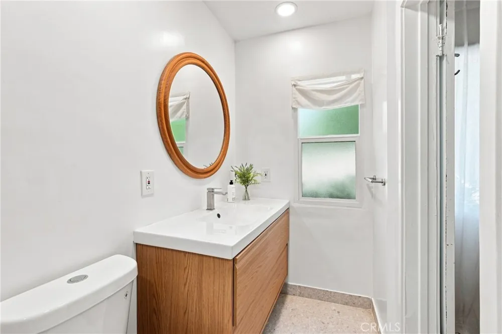 6400 Primrose #21 Los Angeles, CA 90068