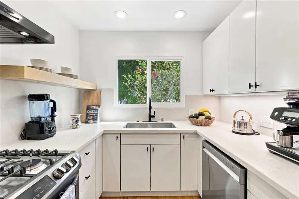 6400 Primrose #21 Los Angeles, CA 90068