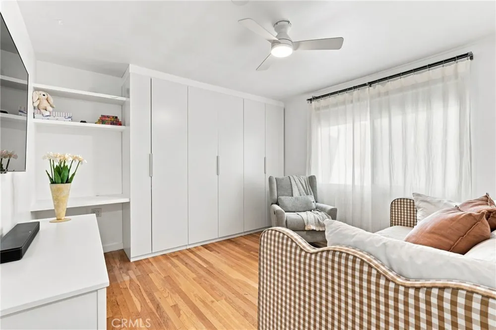 6400 Primrose #21 Los Angeles, CA 90068