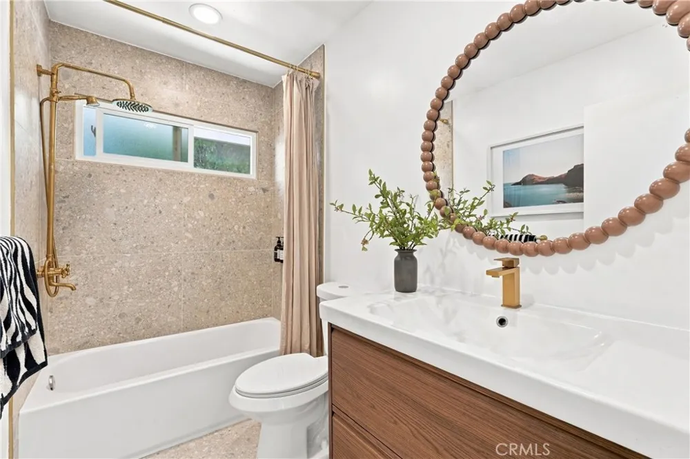 6400 Primrose #21 Los Angeles, CA 90068