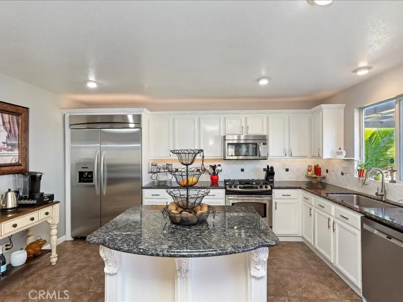 825 Derby Corona, CA 92882