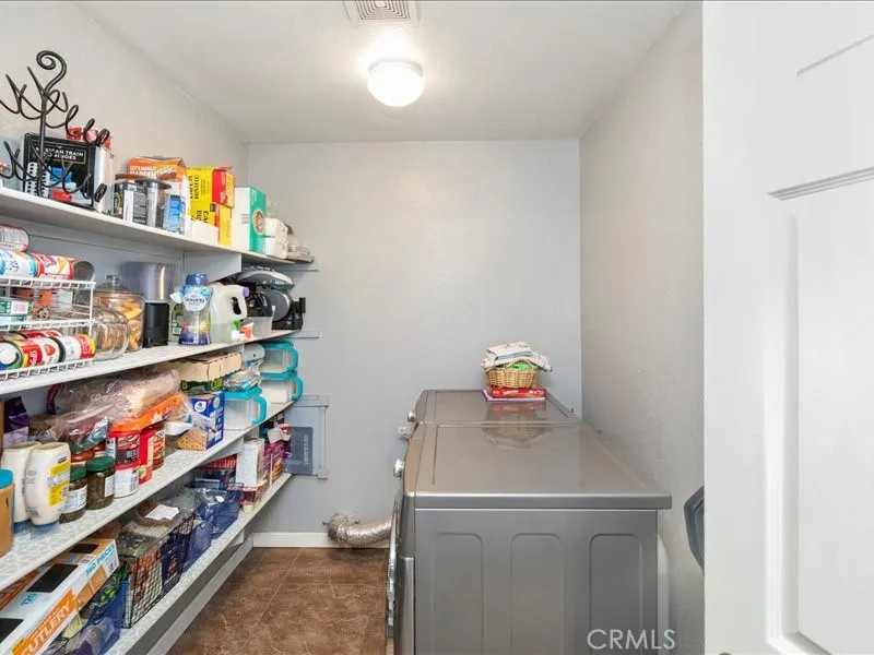 825 Derby Corona, CA 92882