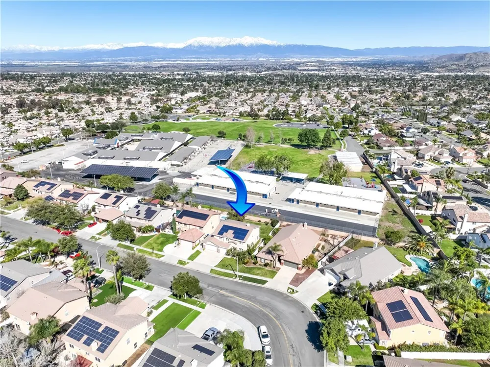 825 Derby Corona, CA 92882