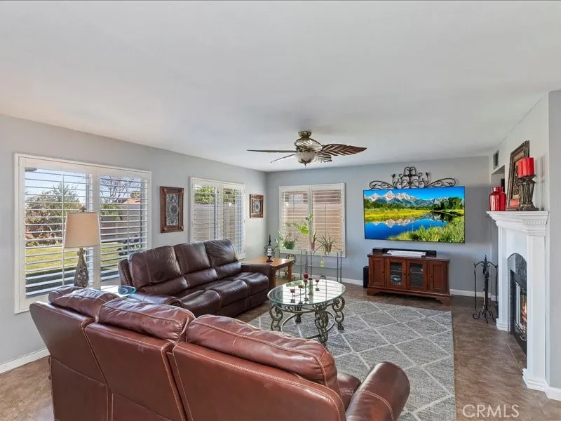 825 Derby Corona, CA 92882