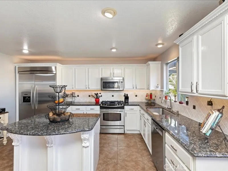 825 Derby Corona, CA 92882